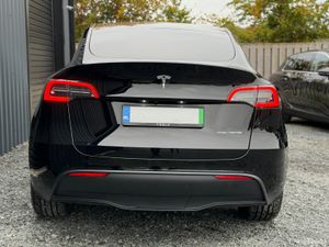 221 Tesla Model Y Dual Motor - Image 4