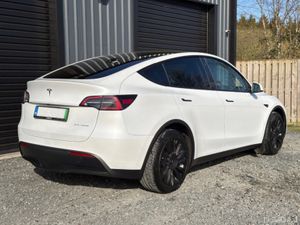 222 Tesla Model Y Long Range - Image 2