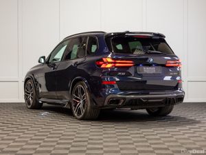 2025 BMW X5 X-Drive 50e M-Sport *Pan Roof - Image 4