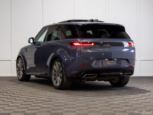 2025 Range Rover Sport P460e Dynamic SE *Pan Roof - Image 4