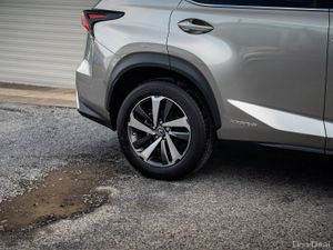 2020 Lexus NX 300h 2.5 Petrol Hybrid Auto - Image 3