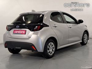 Toyota Yaris 1.5 - Image 3