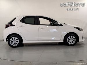 Toyota Yaris HEV X Spec - Image 2