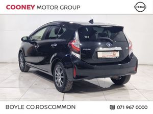 Toyota Aqua 1.8 Hybrid Luxury - Image 3