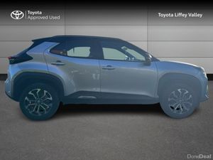 Toyota Yaris Cross YARIS CROSS LUNA SPORT - Image 3