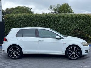 Volkswagen Golf COMFORTLINE R-LINE PACK 1.2 TSI AU - Image 2