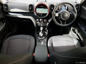 Mini Countryman Cooper SE ALL4 - Image 4