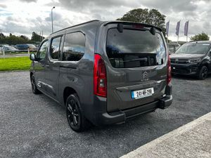 241  Berlingo Taxi Wheelchair - Image 4