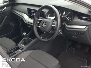 Skoda Octavia **FLASH SALE**AMBITION 2.0 TDI 115BH - Image 4