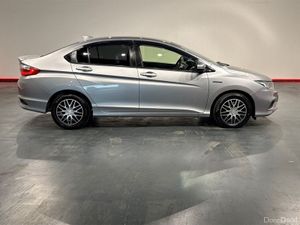 Honda Grace AUTOMATIC HYBRID 1.5 - Image 3