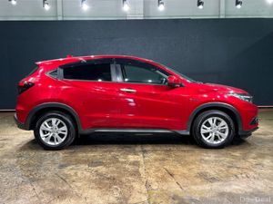 Honda Vezel HYBRID 1.5L AUTOMATIC - REVERSE CAMERA - Image 3