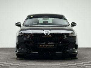 BMW 5-Series 530E M SPORT - Image 2