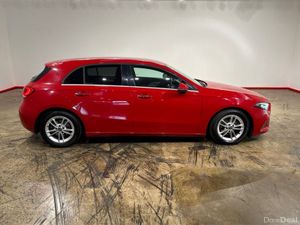 Mercedes-Benz A-Class 1.4 AUTOMATIC A180 STYLE EDI - Image 3