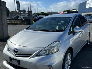 Toyota Prius 7 Seater hybrid - Image 3