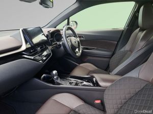 Toyota C-HR G led Edition - Image 4