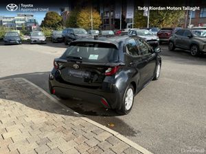 Toyota Yaris HEV Luna *** SAVE €3500 ON THIS 261 Y - Image 2