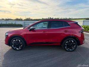 2022 (222) Kia Sportage GT Line 1.6 PHEV AWD T GDI - Image 2