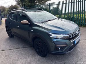 Dacia Sandero STEPWAY EXTREME TCE90 AS NEW!.. - Image 3