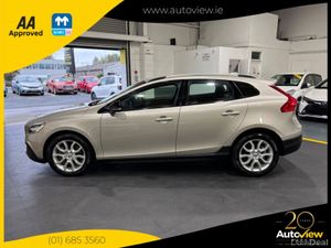 Volvo V40 2.0 Diesel AA APPROVED // FINANCE & NATI - Image 4