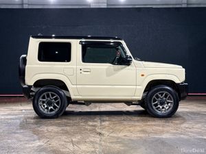 Suzuki Jimny MANUAL 4WD 0.7L - REVERSE CAMERA - CR - Image 3