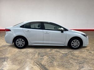 Toyota Corolla 1.8 HYBRID AUTOMATIC - CRUISE CONTR - Image 2