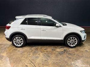 Volkswagen T-Roc 1.5 TSI AUTOMATIC - CRUISE CONTRO - Image 3