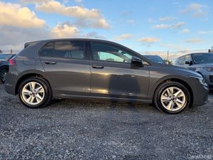 2021 VW  GOLF 2.0 TDI LIFE LOW KMS - Image 3