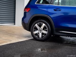 Mercedes-Benz GLB 180 d D 5DR Auto - Image 4
