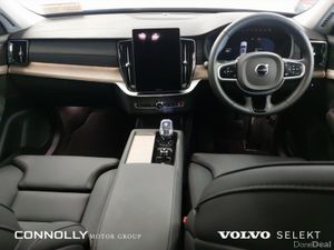 Volvo XC90 T8 PLUS AWD - Image 4