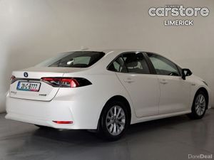 Toyota Corolla 1.8 Hybrid Luna Saloon - Image 3
