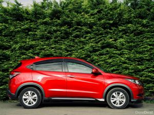 Honda Vezel Hybrid 2018 | Ultra Low Mileage - Image 4