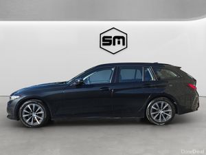 2023 BMW 320D T3SD TOURING. - Image 4