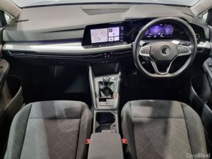 Volkswagen Golf ** LIFE ** 2.0 TDI ** 115BHP ** MA - Image 2