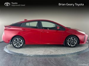 Toyota Prius PRIUS HYBRID LUXURY - Image 3