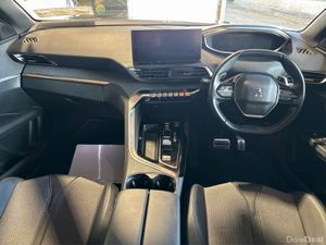 Peugeot 5008 1.5 BlueHDi 130bhp Allure Auto - Image 4