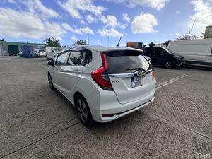 Honda Fit 1.5 Hybrid Petrol 2018 - Image 4