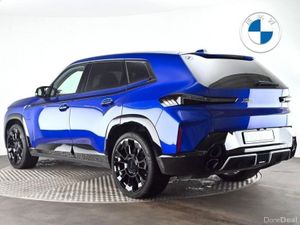 BMW XM 50e - Image 2