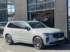 Volvo XC90 T8 Ultra Dark AWD Auto (PHEV) - Image 3