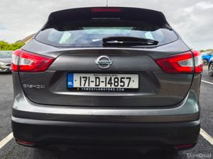 Nissan Qashqai 2017 1.5L Diesel Manual - Image 4