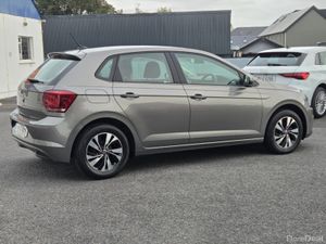 Volkswagen Polo TRENDLINE 1.0 MANUAL 5SPEED 80HP 5 - Image 3
