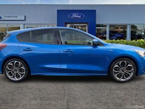 Ford Focus 1.0 EcoBoost Hybrid mHEV 155 ST-Line X - Image 3