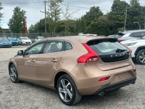 Volvo V40 1.6L DIesel Automatic Fresh Import (6568 - Image 4