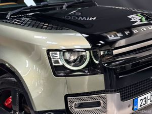 LAND ROVER DEFENDER D300 HSE DYNAMIC X 90 3 SEATER - Image 3
