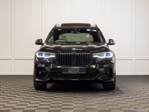 2022 BMW X7 X-Drive 40d M-Sport 2 Seat Commercial - Image 2