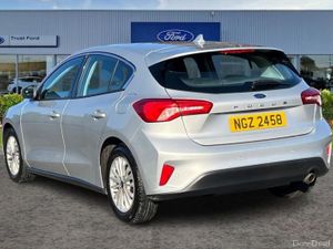 Ford Focus 1.0 EcoBoost 125 Titanium 5dr - Image 2