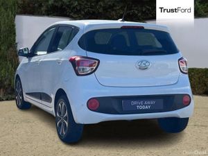 Hyundai i10 1.2 Premium SE 5dr- Heated Front Seats - Image 2