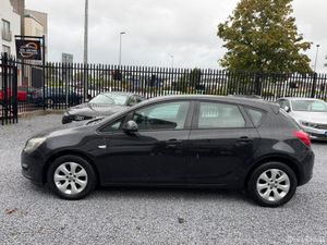 *NEW NCT* 2014 (141) Vauxhall Astra 1.3 CDTI Ecofl - Image 4