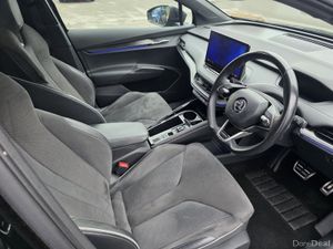 2024 Enyak 85x SPORTLINE + Coupe AWD Pan Roof 286 - Image 2