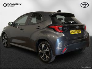 Toyota Yaris 1.5 Hybrid Design 5dr CVT - Image 3