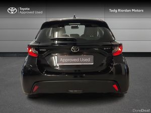 Toyota Yaris HYBRID LUNA - Image 4